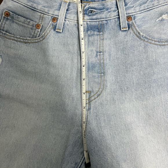 ❌SOLD❌ Levi’s 90’s Denim Shorts NWT! - Picture 9 of 11
